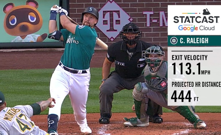 Cal Raleigh crush.jpg